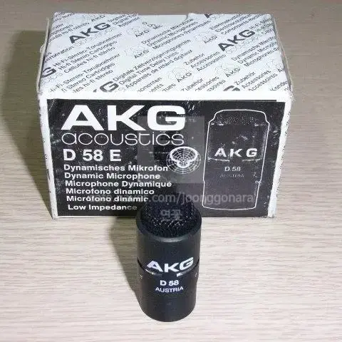 AKG D58 마이크