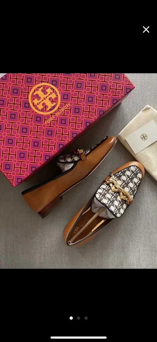 새상품* 토리버치 Tory Burch 브라운패턴 로퍼 US5.5 225