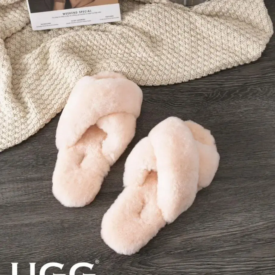 UGG 크로스 슬리퍼 235-240