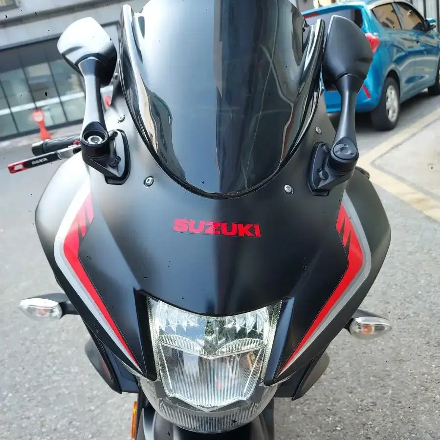 스즈키 GSX-R125 19년형 카울튜닝 차량 판매합니다 gsxr125