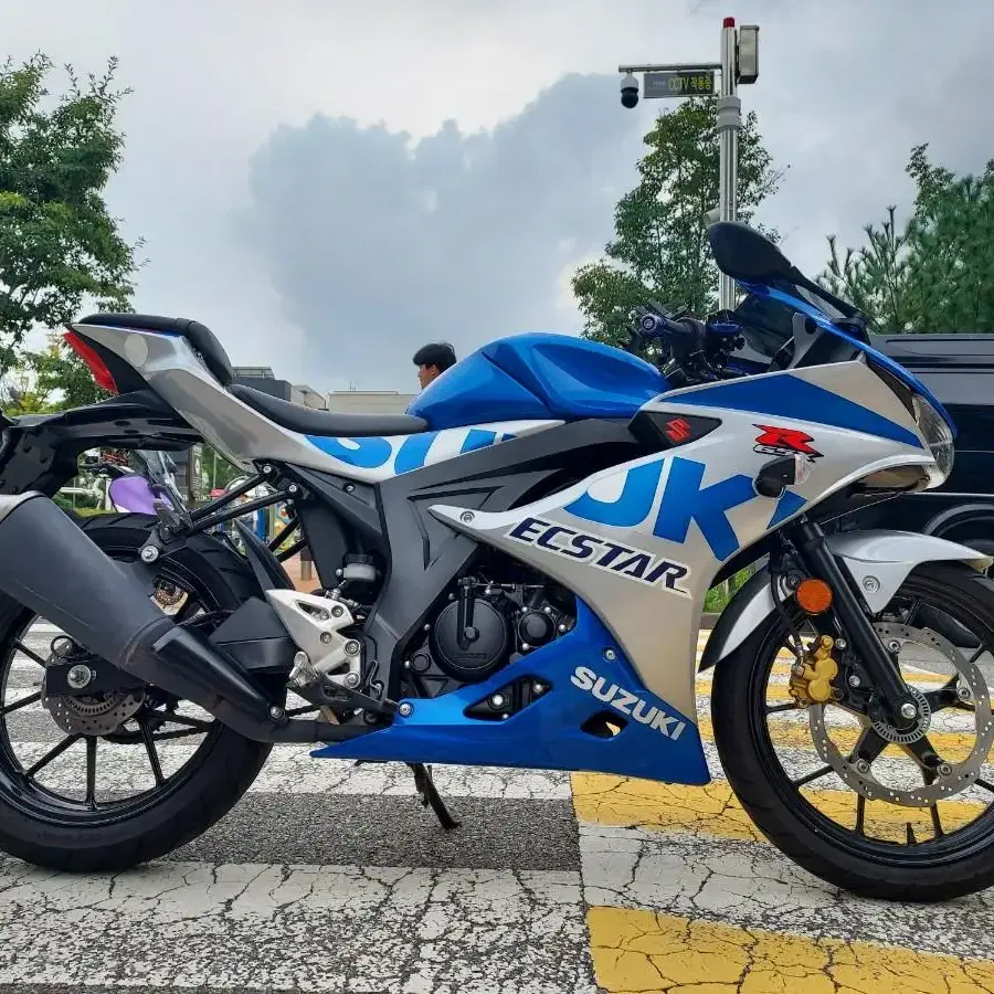 스즈키 GSX-R125 스페셜카울 21년식 판매합니다 gsxr125