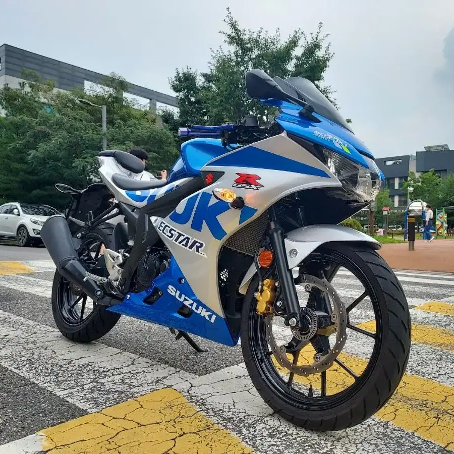 스즈키 GSX-R125 스페셜카울 21년식 판매합니다 gsxr125