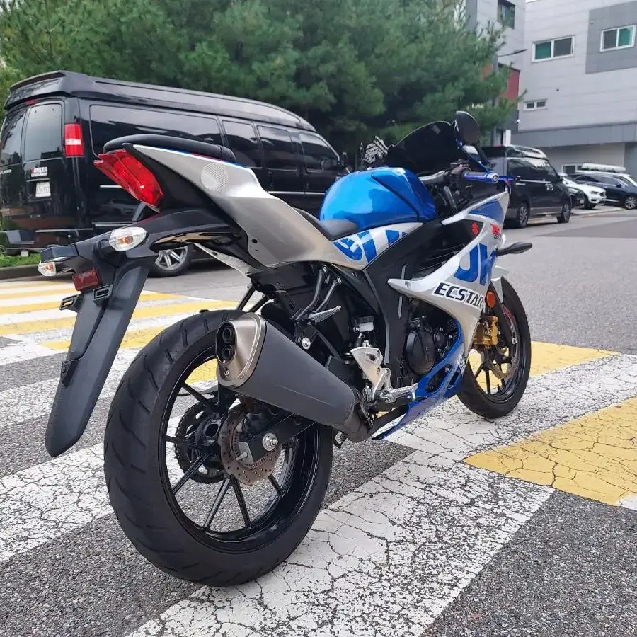 스즈키 GSX-R125 스페셜카울 21년식 판매합니다 gsxr125