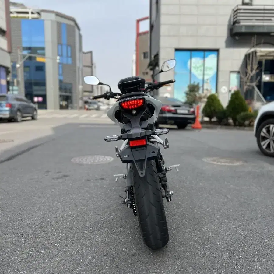 혼다 CB125r 18년식 화이트차량 판매중 cb125r