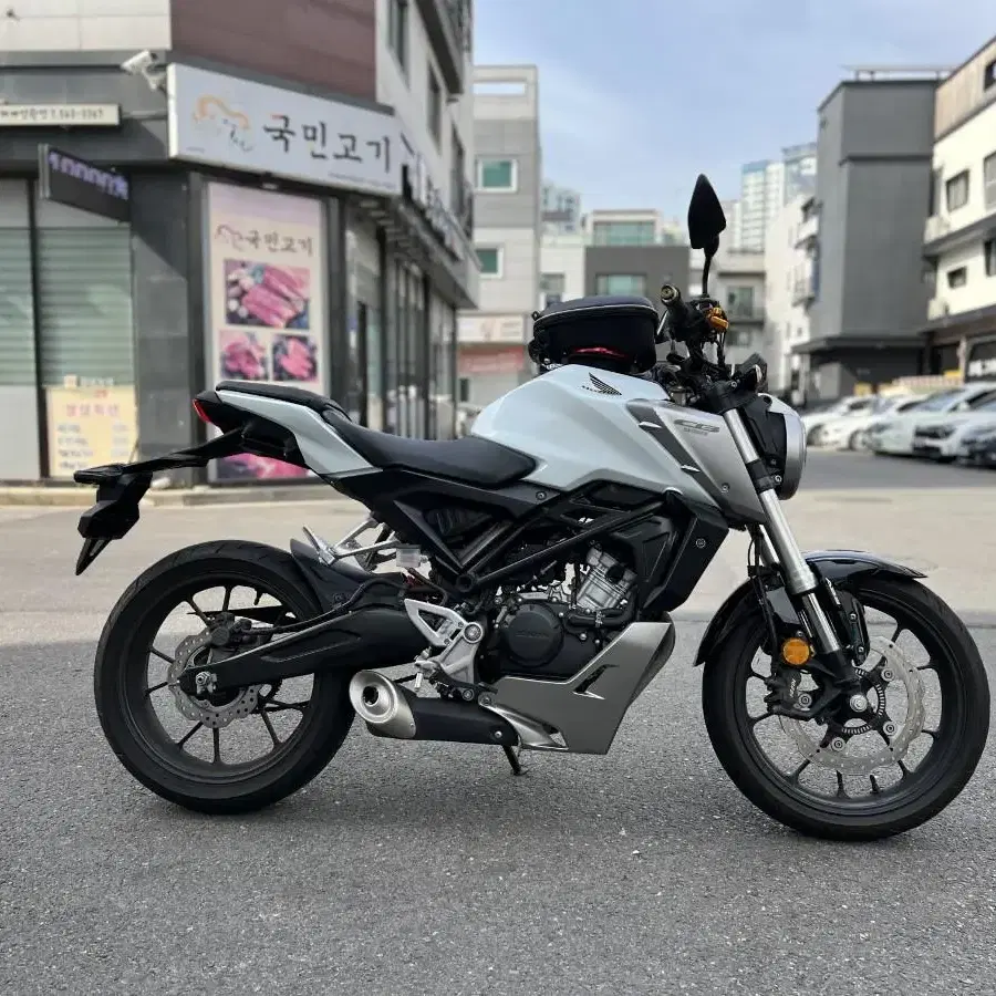 혼다 CB125r 18년식 화이트차량 판매중 cb125r