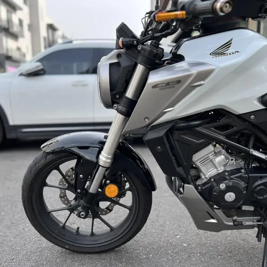 혼다 CB125r 18년식 화이트차량 판매중 cb125r