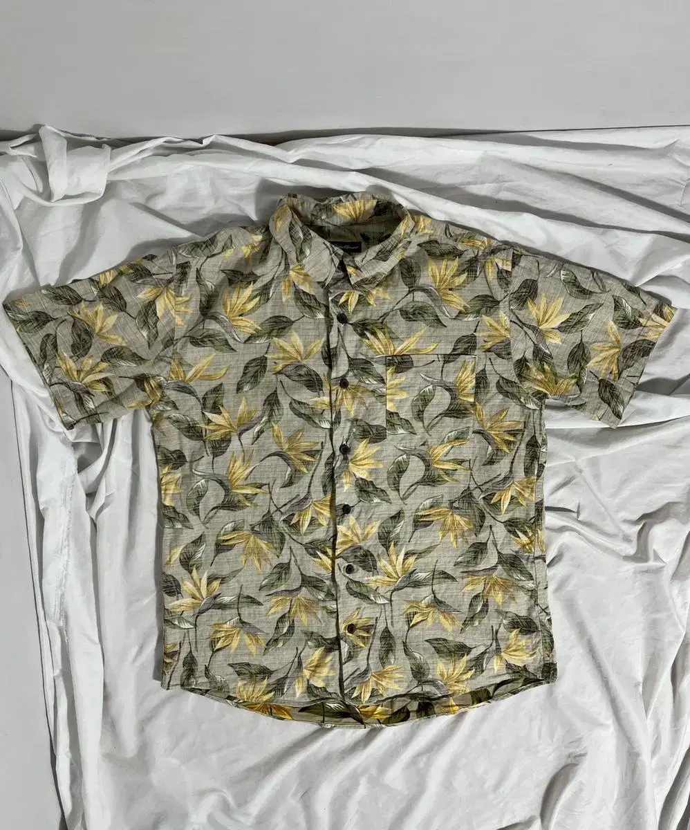 Edibauer Leaf Pattern Hawaiian Shirt