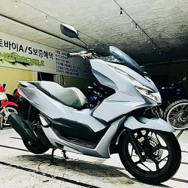 ( 혼다 ) PCX 125 ABS 21년식 짦은키로수 부산울산대구창원서울