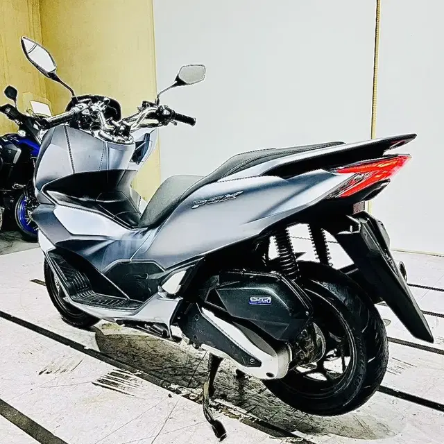 ( 혼다 ) PCX 125 ABS 21년식 짦은키로수 부산울산대구창원서울