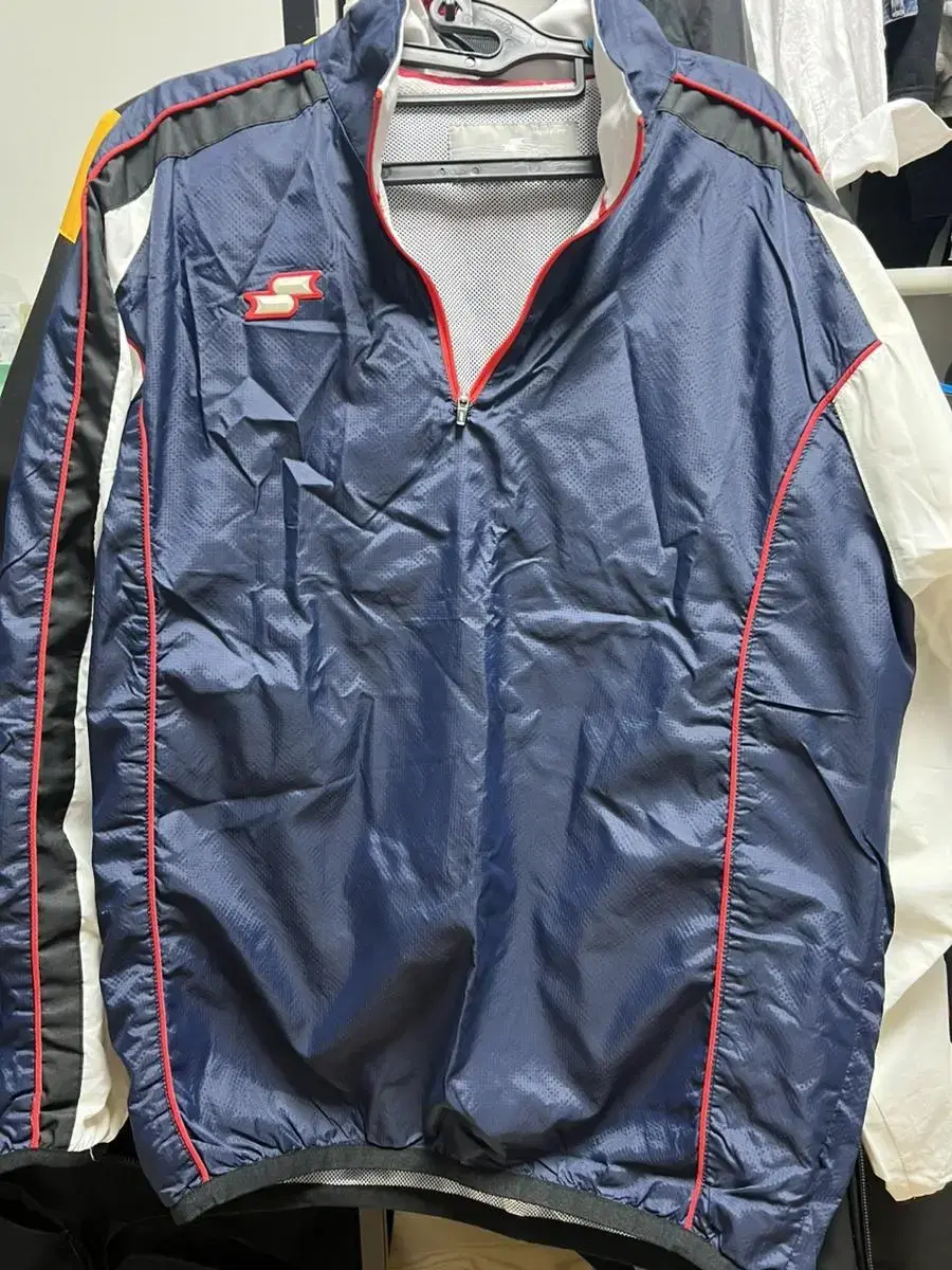 Sasaki Windbreaker