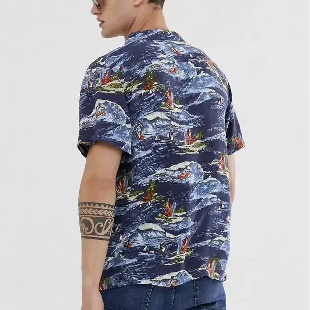 french connection surf print shirt M