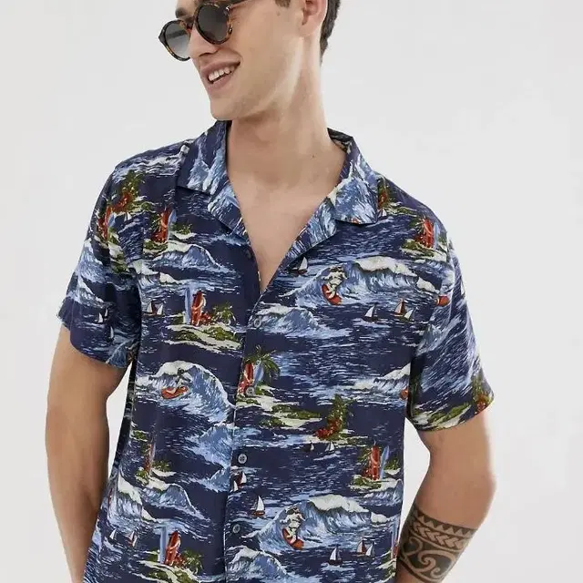 french connection surf print shirt M