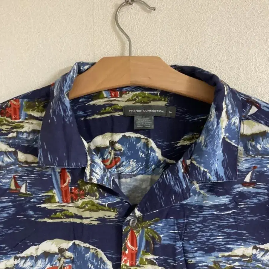 french connection surf print shirt M