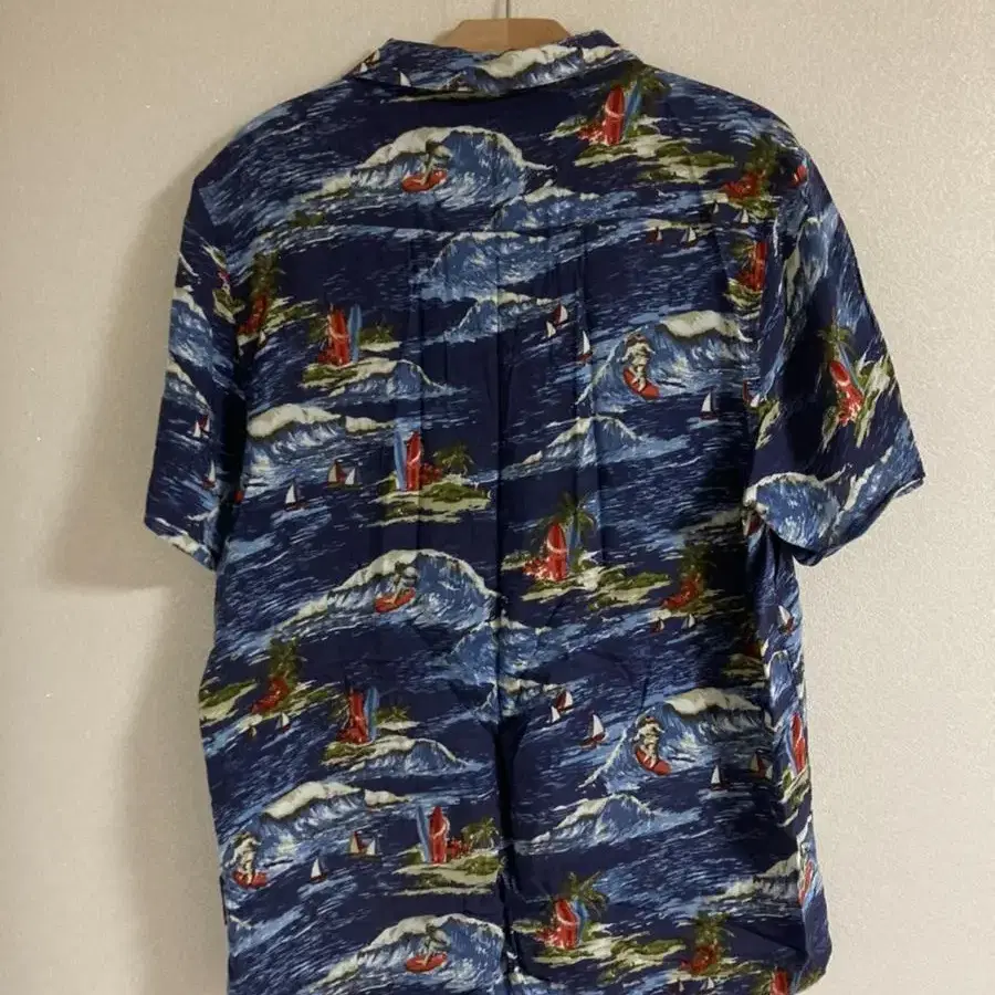 french connection surf print shirt M