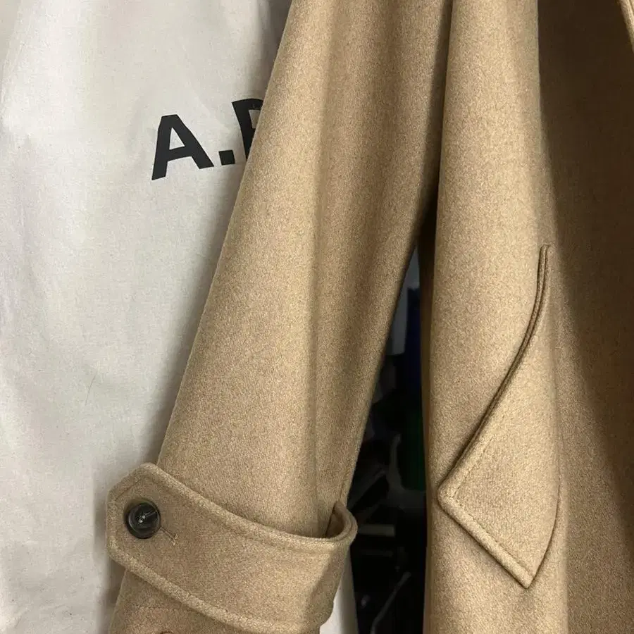 A.P.C. 아페쎄 코트