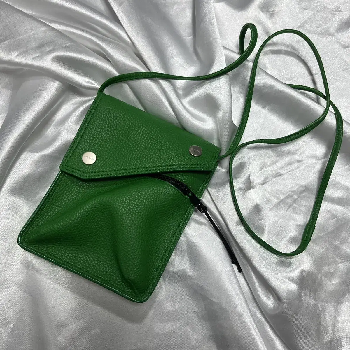 블러백 1.0 BAG - GREEN