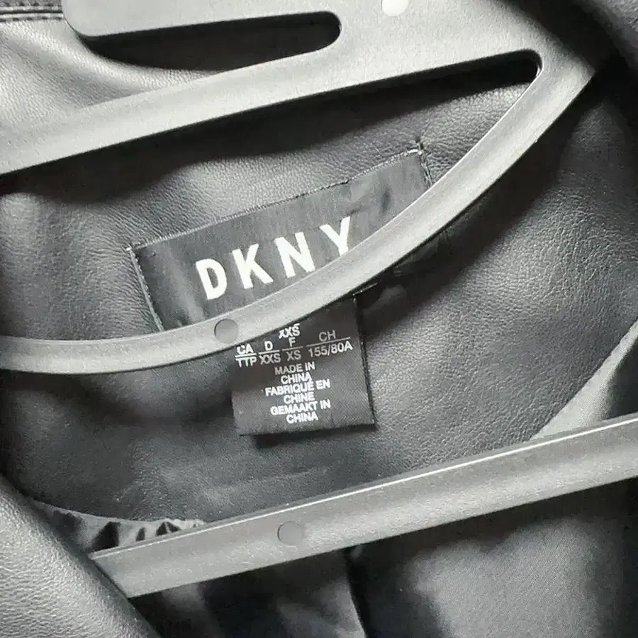 DKNY 여성가죽 자켓