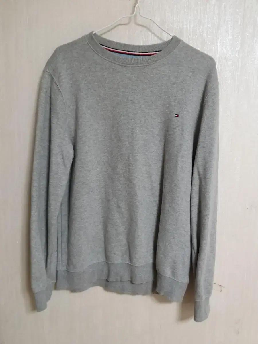 Tommy Hilfiger Man to Man (Womens105.00 M100)