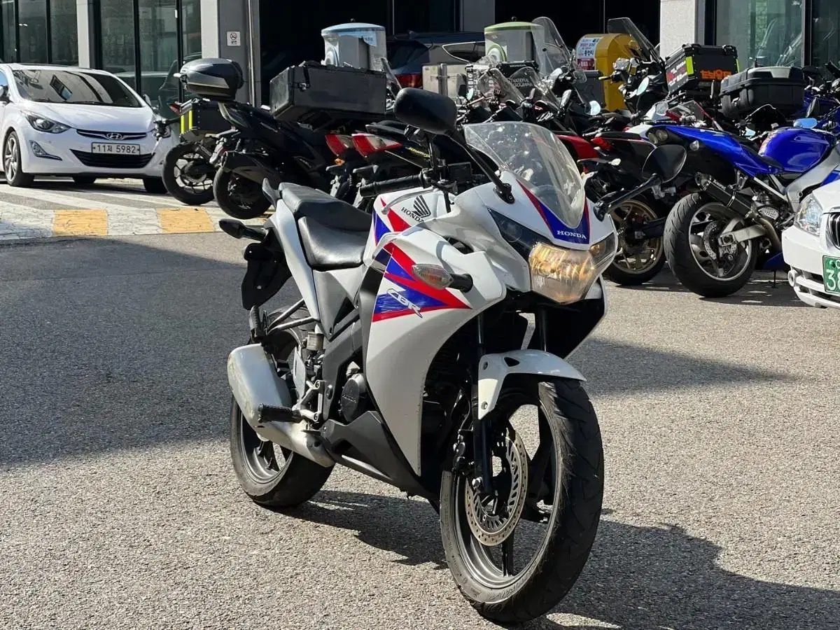 cbr125. 건담 판매합니다.메뉴얼 바접 에눌ㄱㄱ