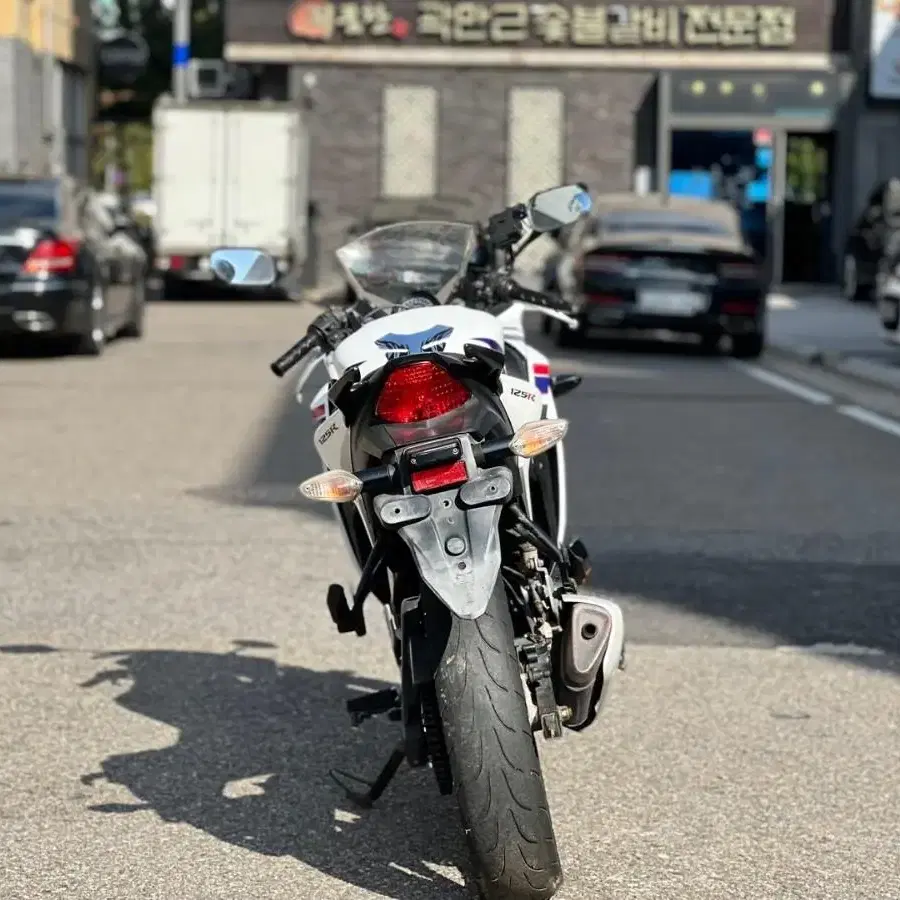 cbr125. 건담 판매합니다.메뉴얼 바접 에눌ㄱㄱ