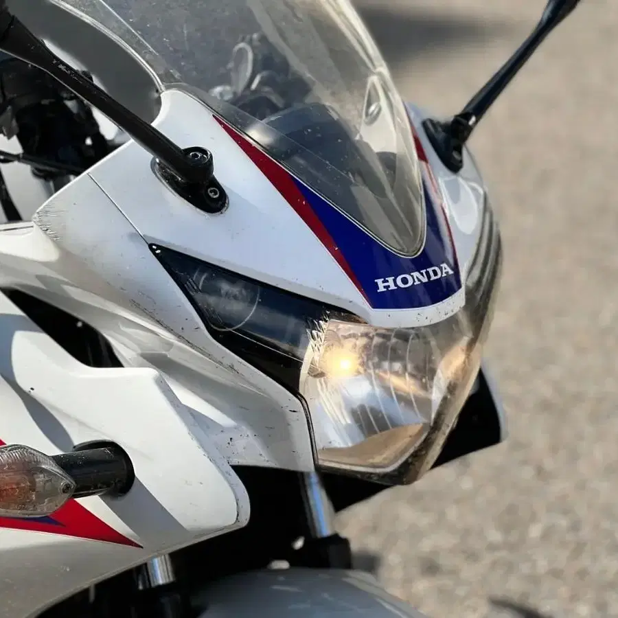 cbr125. 건담 판매합니다.메뉴얼 바접 에눌ㄱㄱ