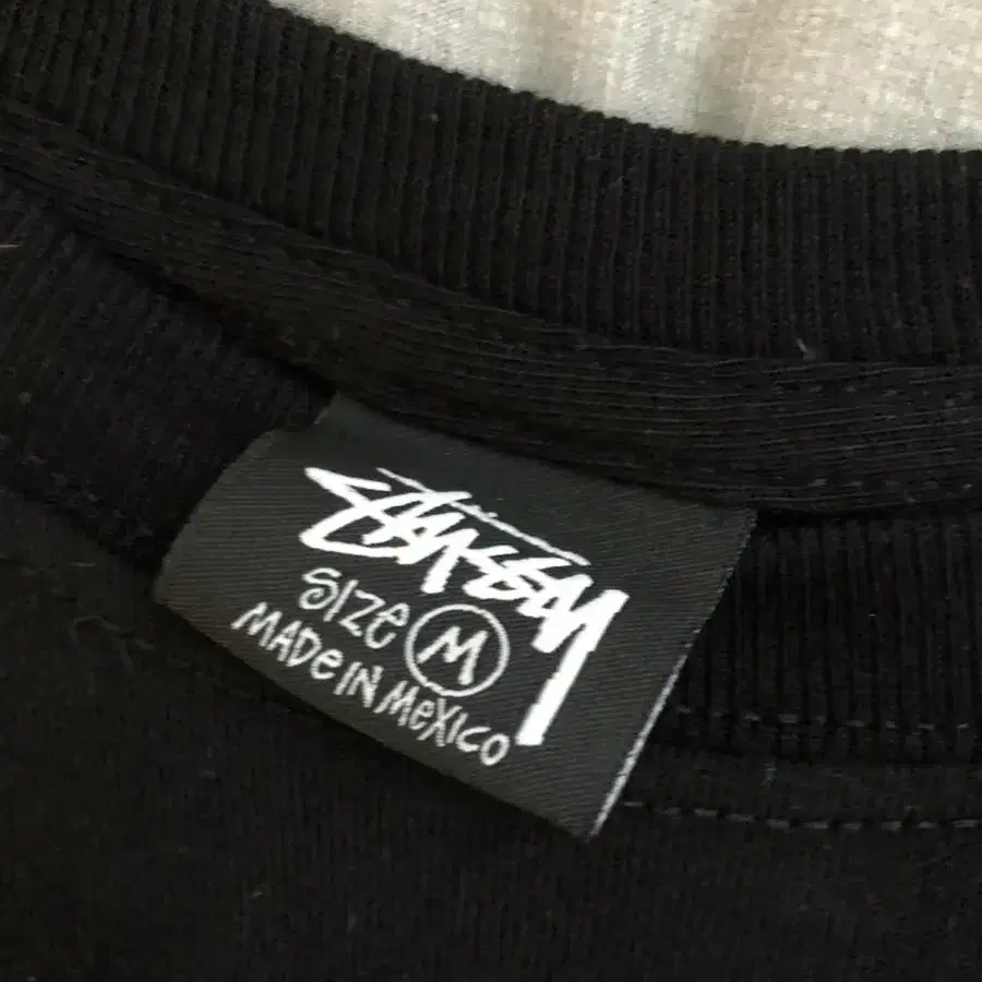 Stussy 반팔티