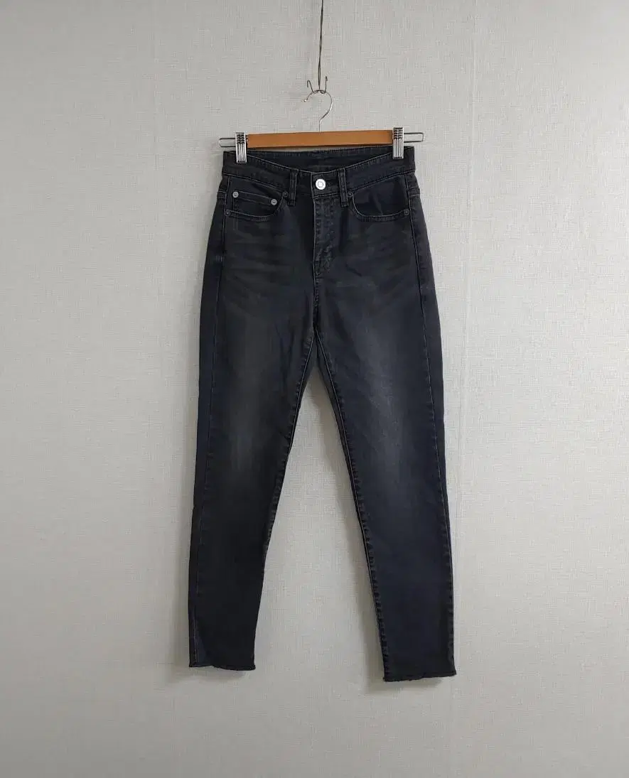 26 Hanseom System SYSTEM Skinny black jeans