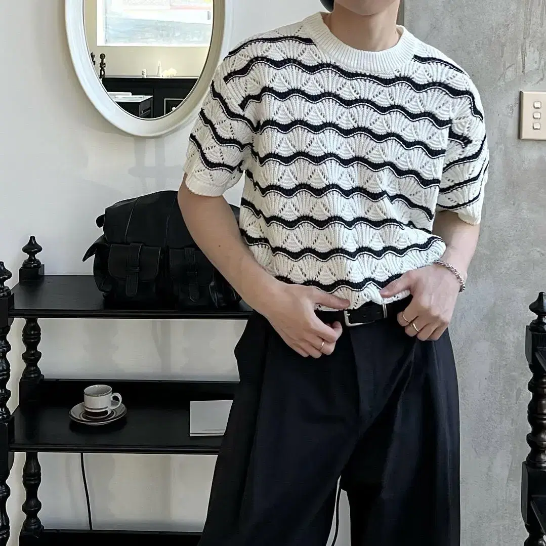 Wave punching short-sleeve knit 남자 니트 반팔