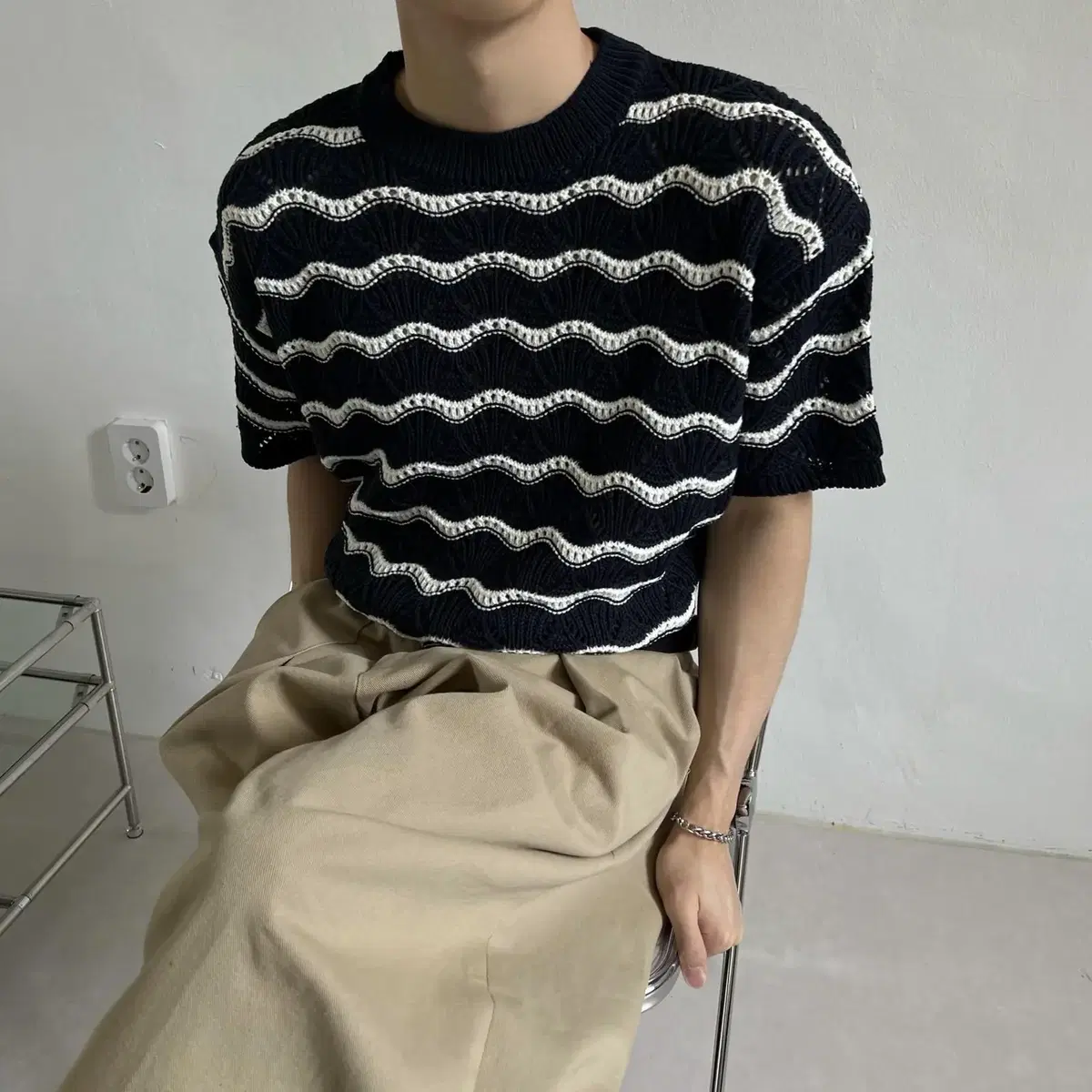 Wave punching short-sleeve knit 남자 니트 반팔