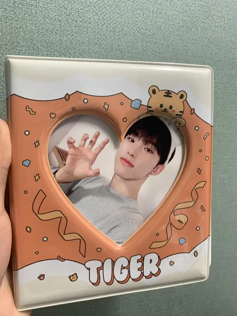 Oh My Tiger 2 Stage Collectbook WTS