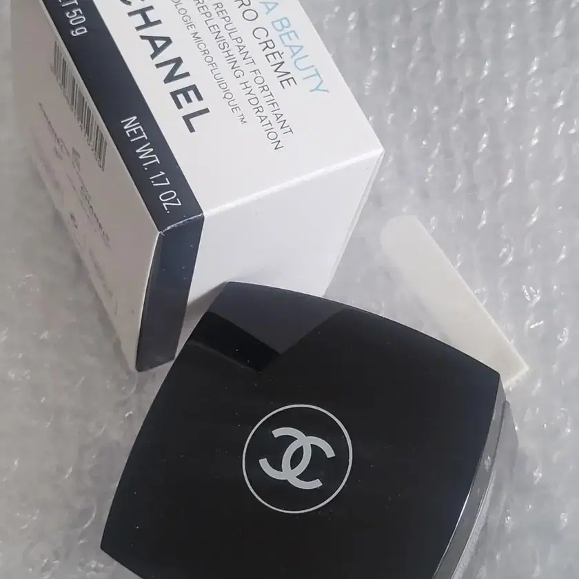 CHANEL Essence/Cream 샤넬화장품,샤넬크림,샤넬세럼,세럼,크림 on Bunjang with safe global ...