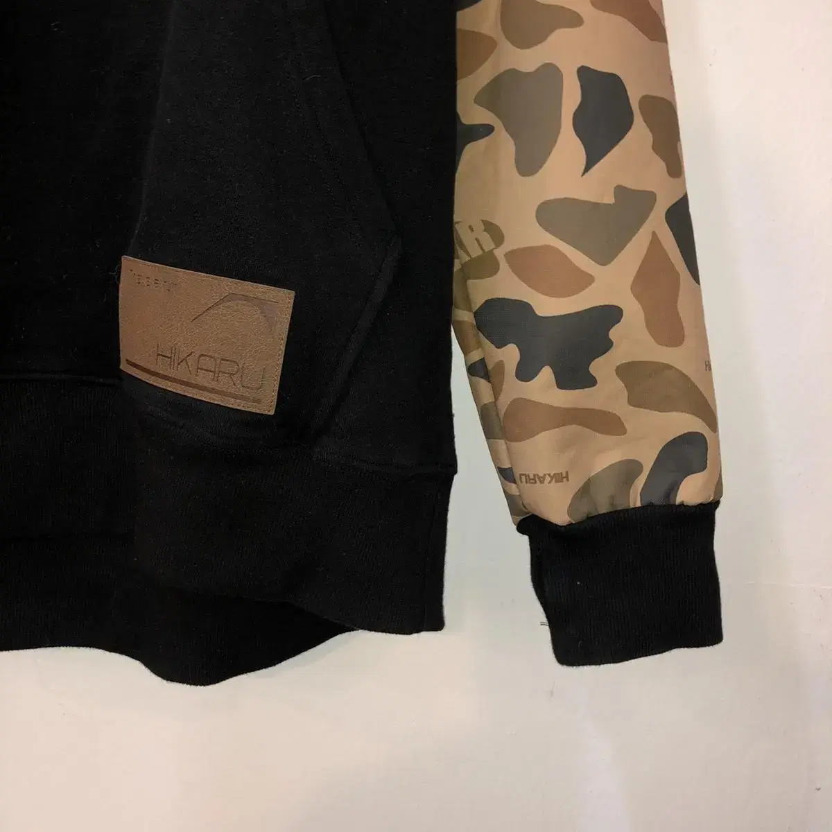 Vintage HIKARU camouflage black hood