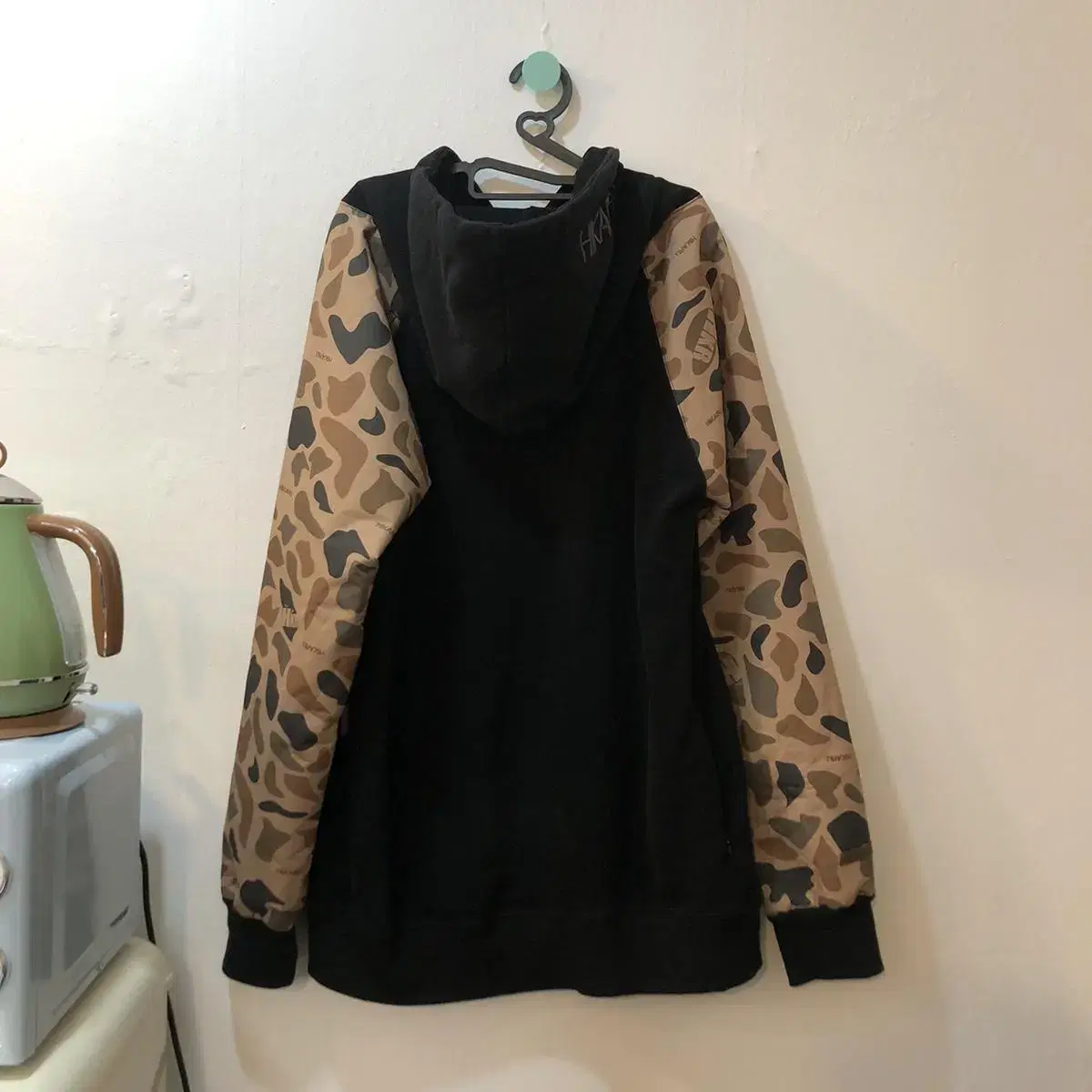 Vintage HIKARU camouflage black hood