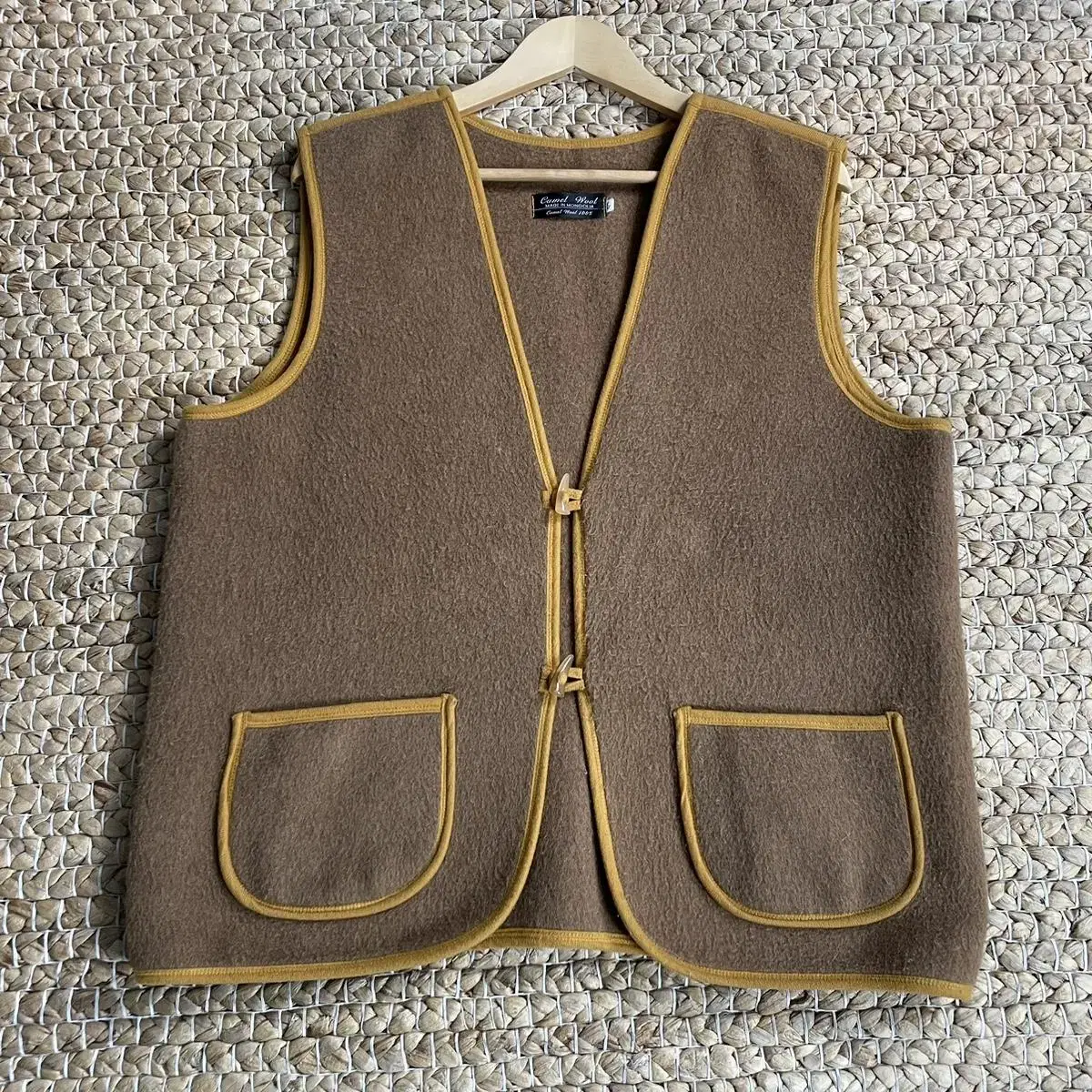 1990s Camel wool 투버튼 베스트