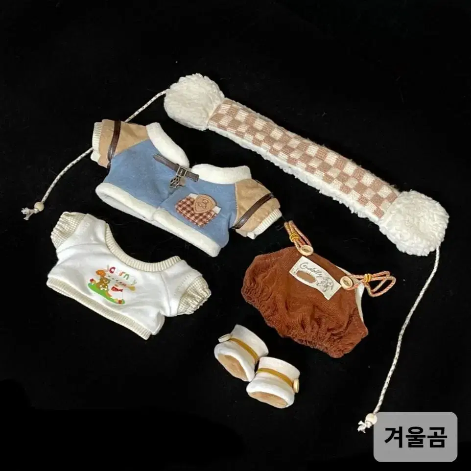 무속성인형 20cm 각종 옷장 판매합니다