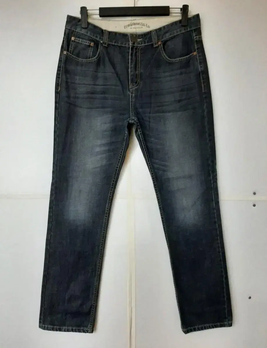 36) Levi's 523 San Francisco Wash Jeans Straight Leg Jeans