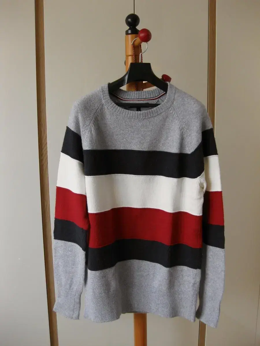 Tommy Hilfiger reglan sweater