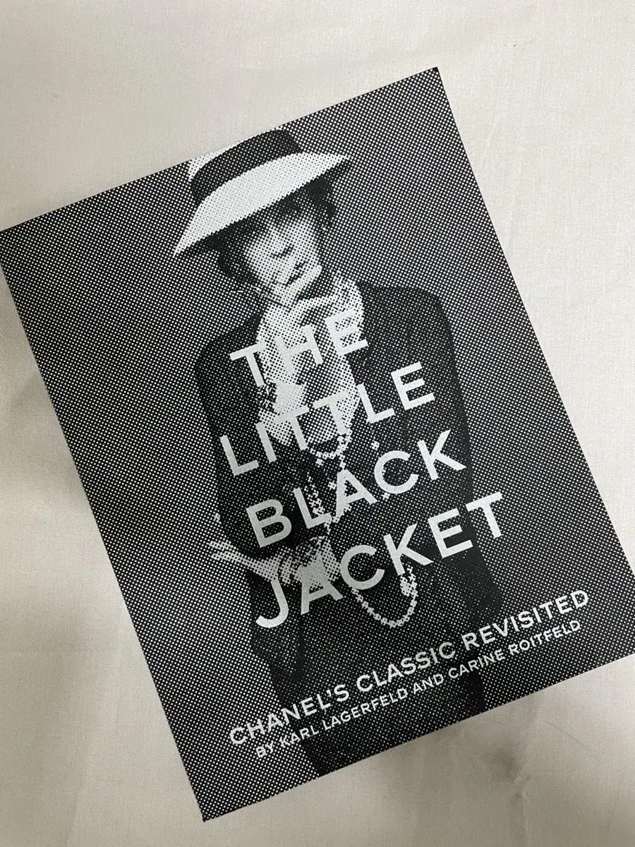 Chanel/The little black jacket