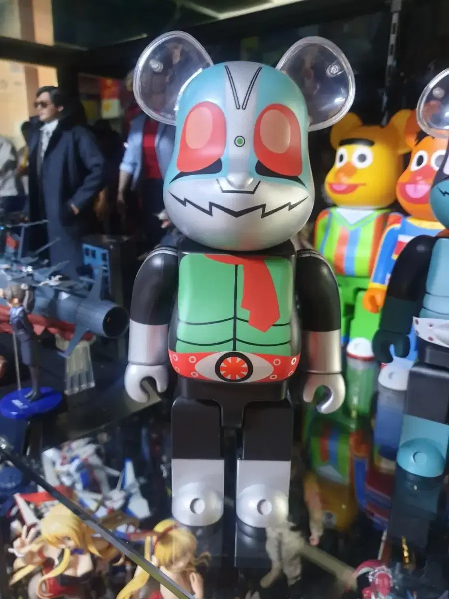 Bearbrick 400% Kamen Rider bulk