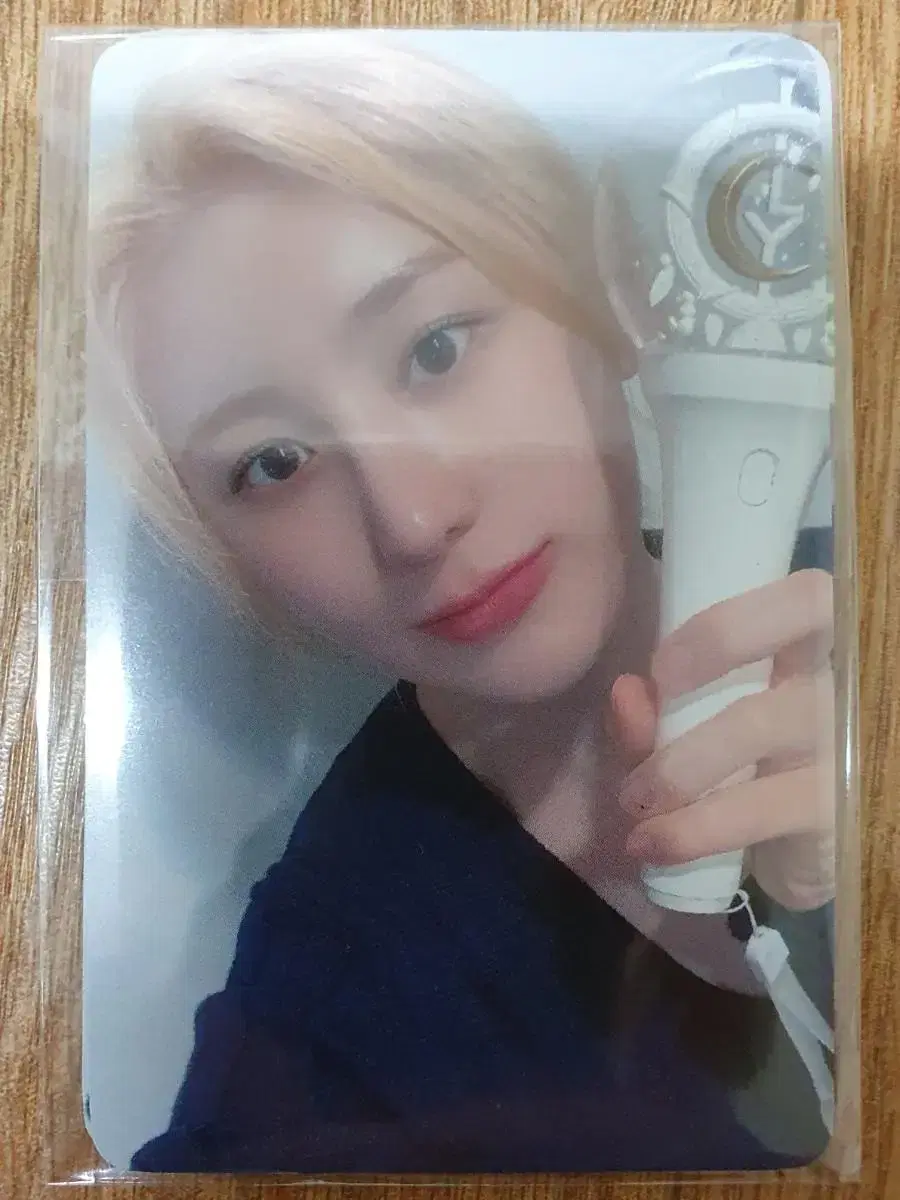 Chaeyeon Lee lightstick photocard