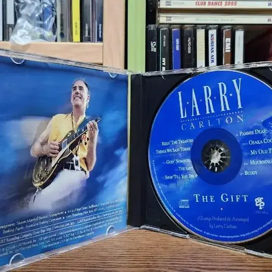 LARRY CARLTON 래리 칼튼 CD The Gift (미국반)