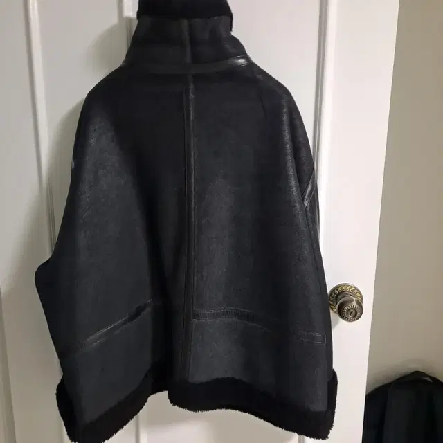 Twomuchtalker Shearing coat