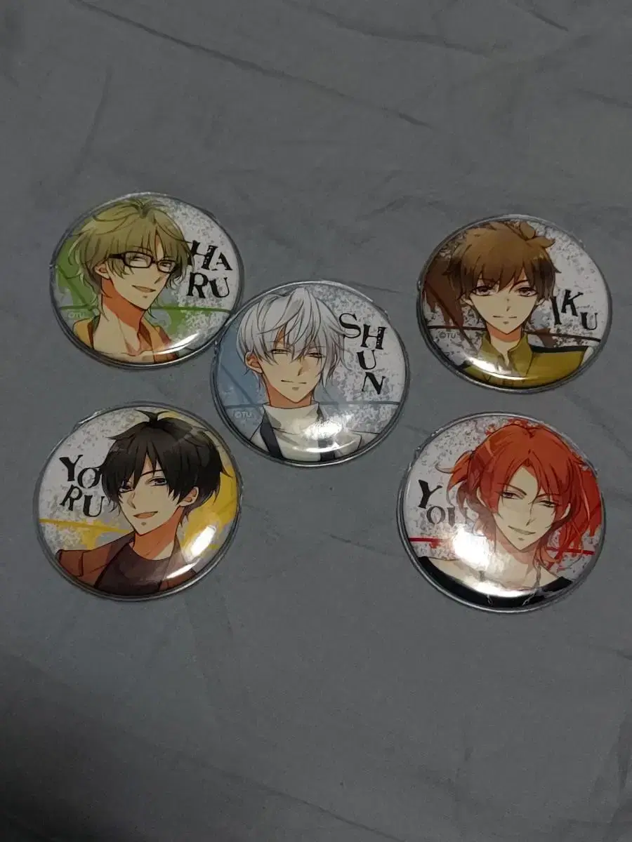 Tsukiuta Badges in Bulk