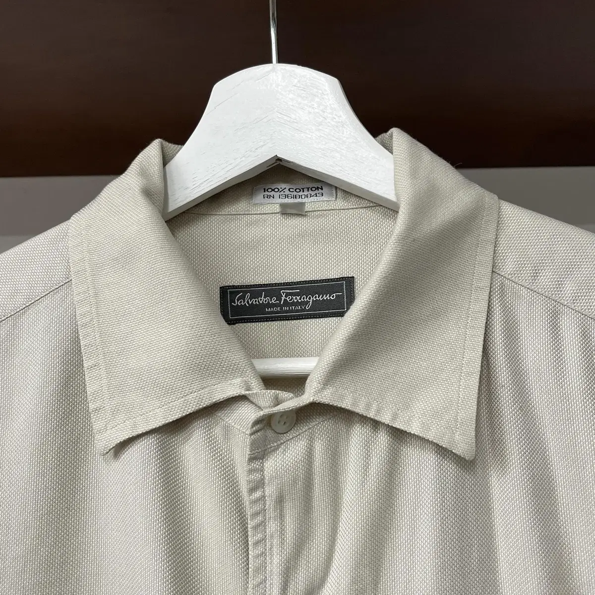 SALVATORE FERRAGAMO 1/2 shirt ( 이태리제 )