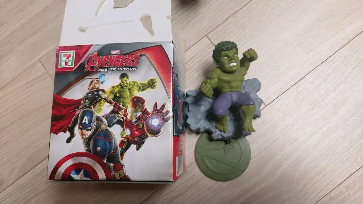 7-Eleven Hulk Figure