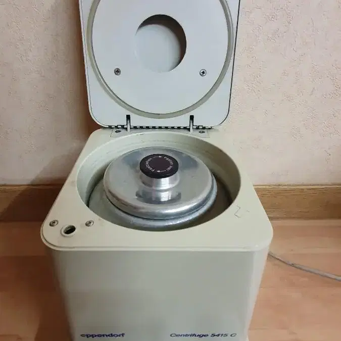 센트리퓨즈 원심분리기 Eppendorf Centrifuge 5415C