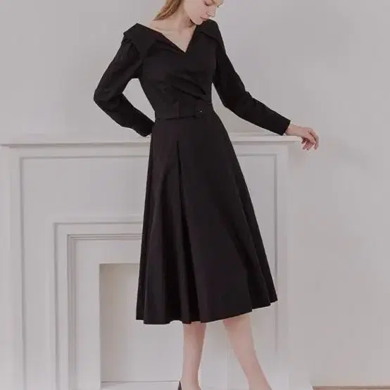 브라이드앤유 원피스 ELLIE V-neck shirt dress