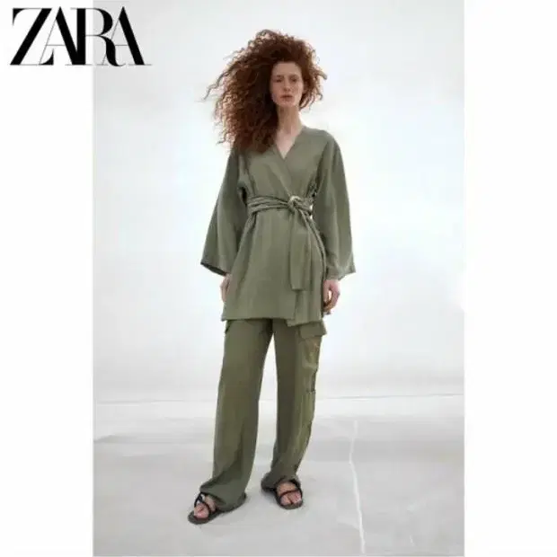 새상품)ZARA 자라  플루이드 카고  슬랙스