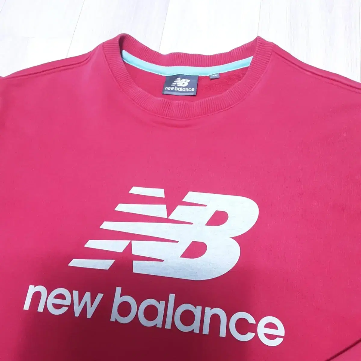 뉴발란스 (New Balance) 라운드 티셔츠, 맨투맨 - 95