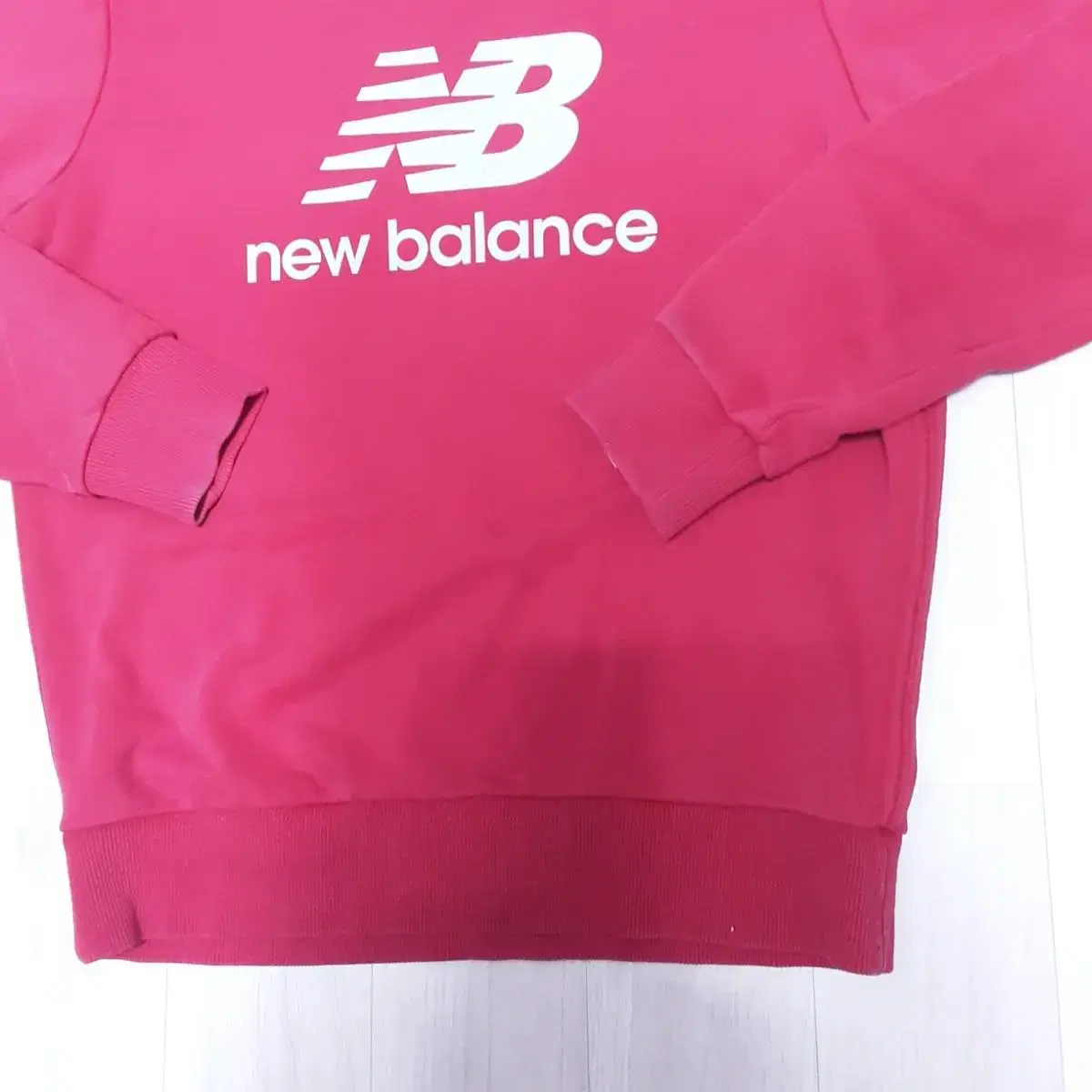 뉴발란스 (New Balance) 라운드 티셔츠, 맨투맨 - 95